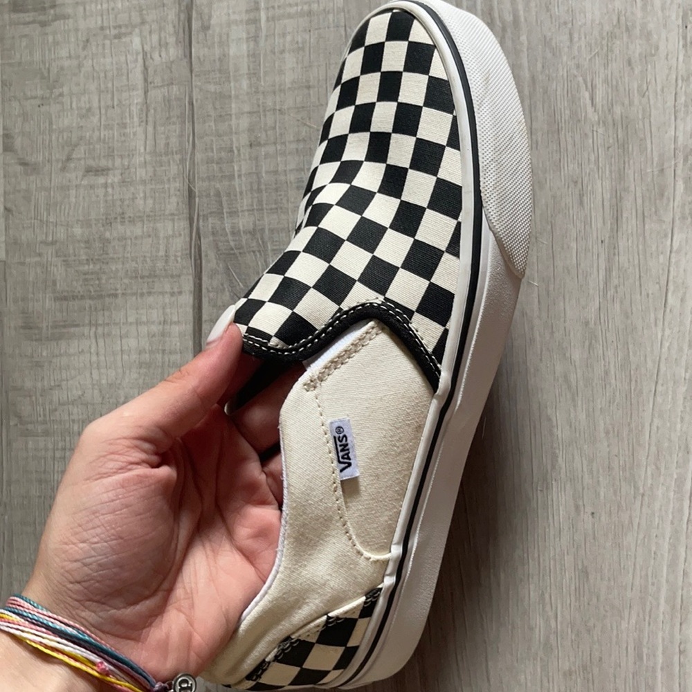 Size 9 checkered Vans